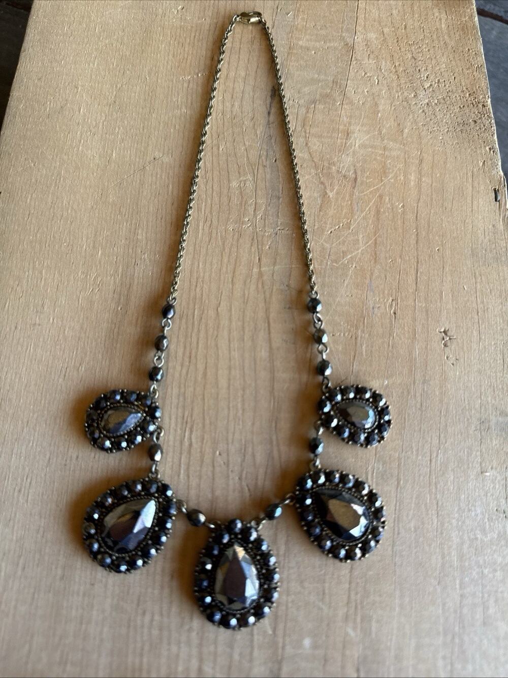 VTG Nina Ricci BlackTeardrop Bib Statement Necklace Womens Jewelry Lobster Clasp